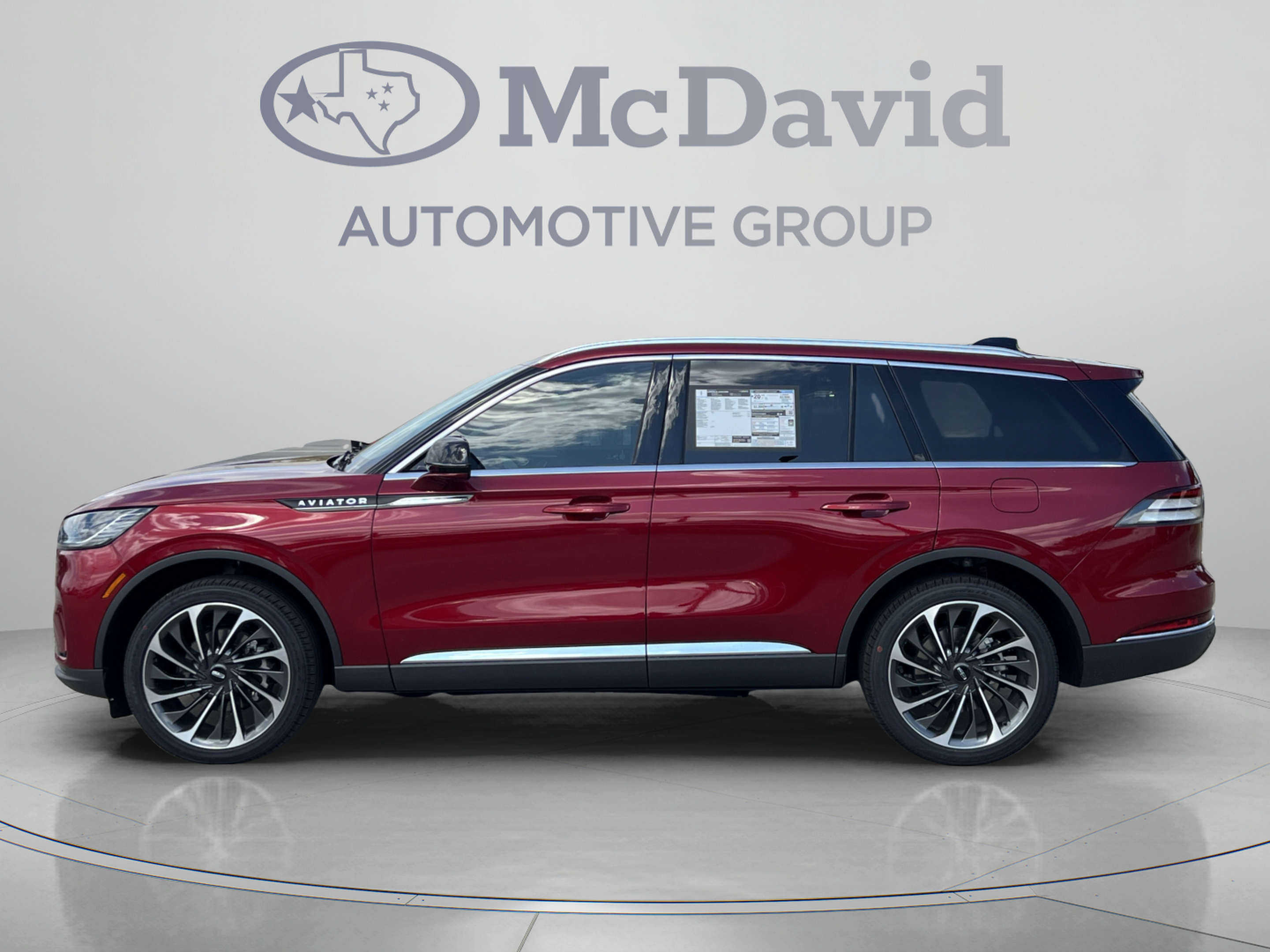 New 2027 Lincoln Aviator Reserve AWD/4WD image 4