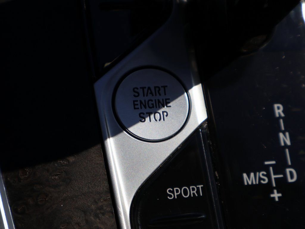 Used 2021 BMW X7 xDrive40i w/ Premium Package image 36