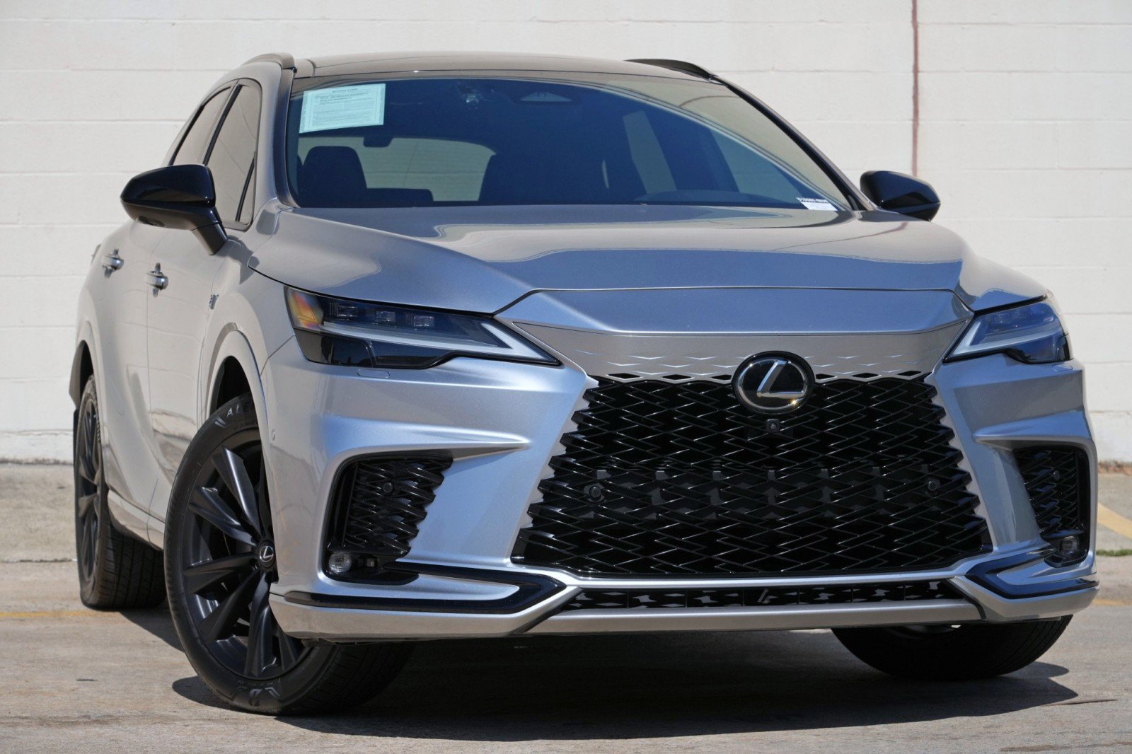 Used 2023 Lexus RX 500h F Sport w/ Cold Area Package AWD/4WD image 4