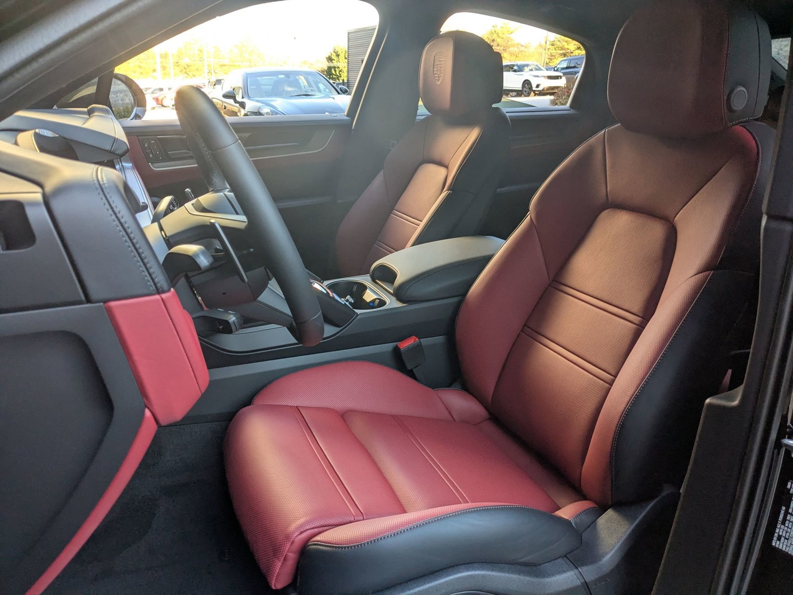 Used 2026 Porsche Cayenne S AWD/4WD image 5