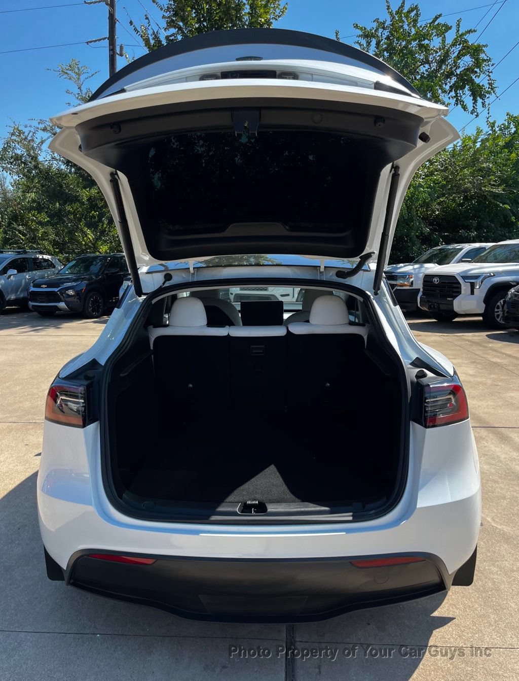Used 2023 Tesla Model Y Performance AWD/4WD image 7