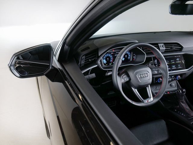 Certified 2025 Audi Q3 2.0T Premium Plus w/ Premium Plus Package AWD/4WD image 24