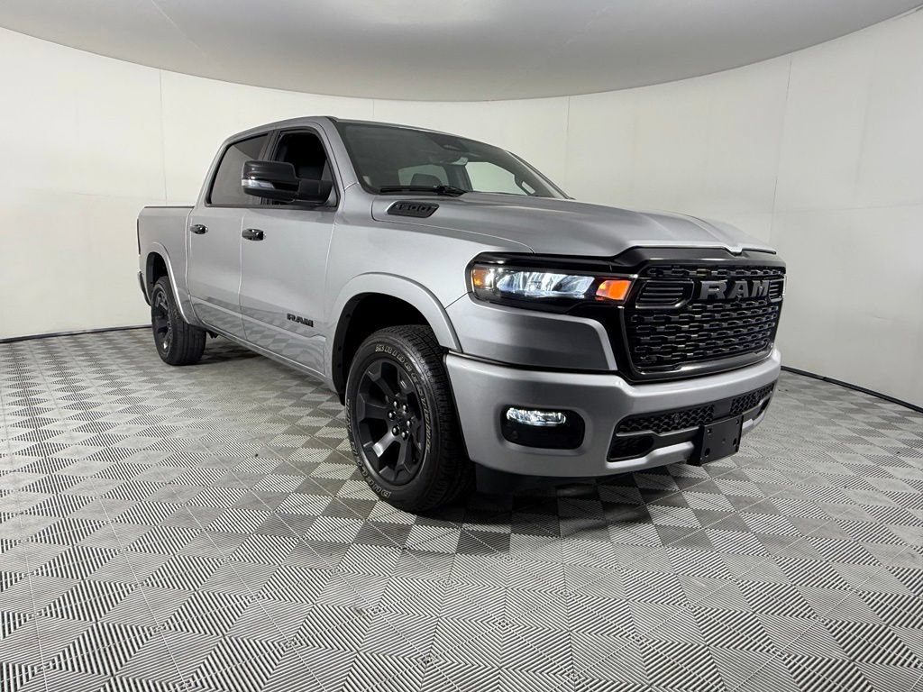 Used 2025 RAM 1500 Big Horn AWD/4WD image 5