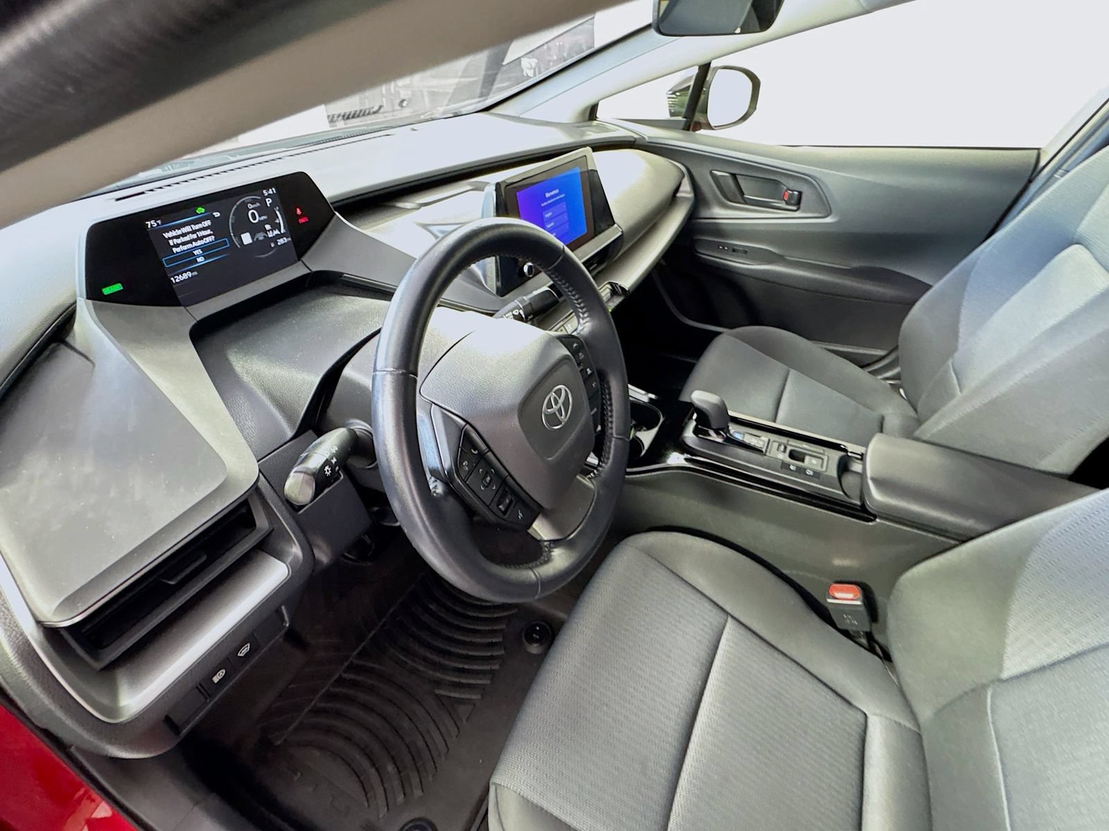 Certified 2023 Toyota Prius LE AWD/4WD image 16