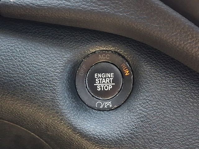 Used 2019 Jeep Cherokee Limited AWD/4WD image 26
