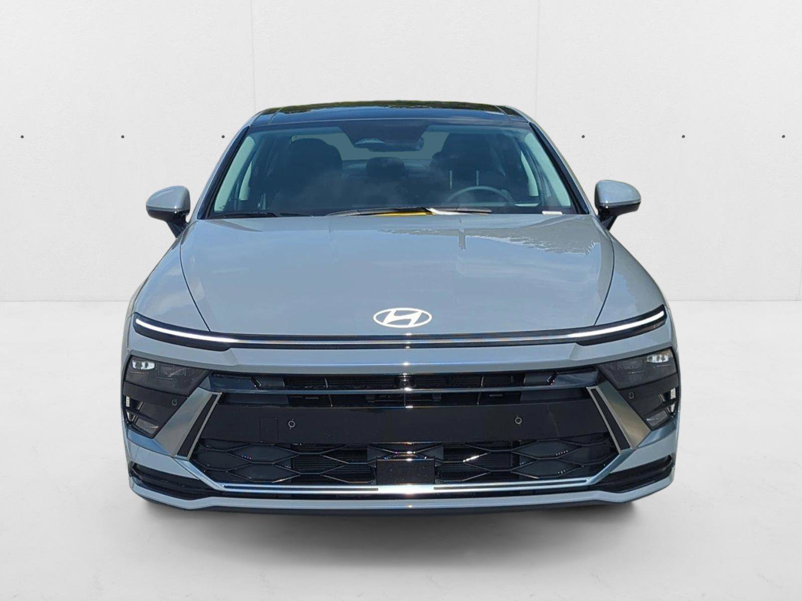 New 2025 Hyundai Sonata Limited FWD image 5