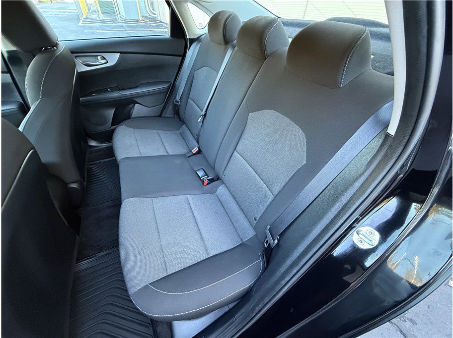 Used 2022 Kia Forte LXS image 18