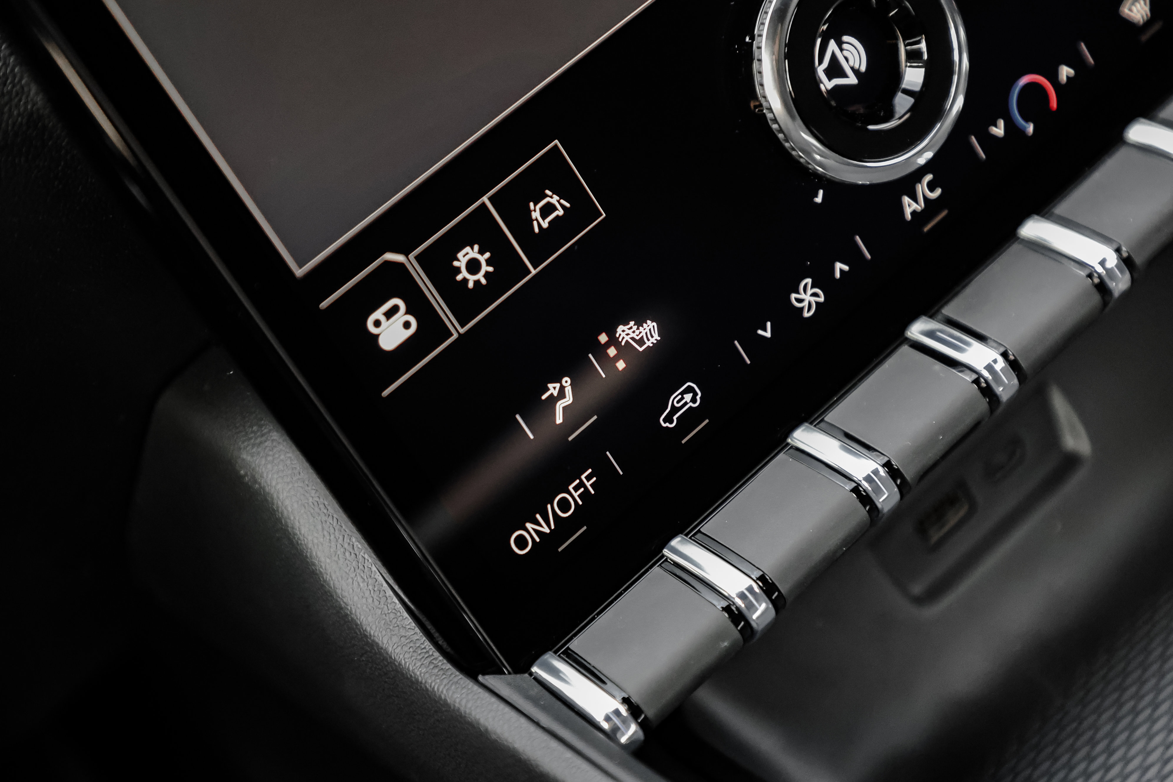 New 2026 GMC Terrain Elevation w/ LPO, Floor Liner Package image 32