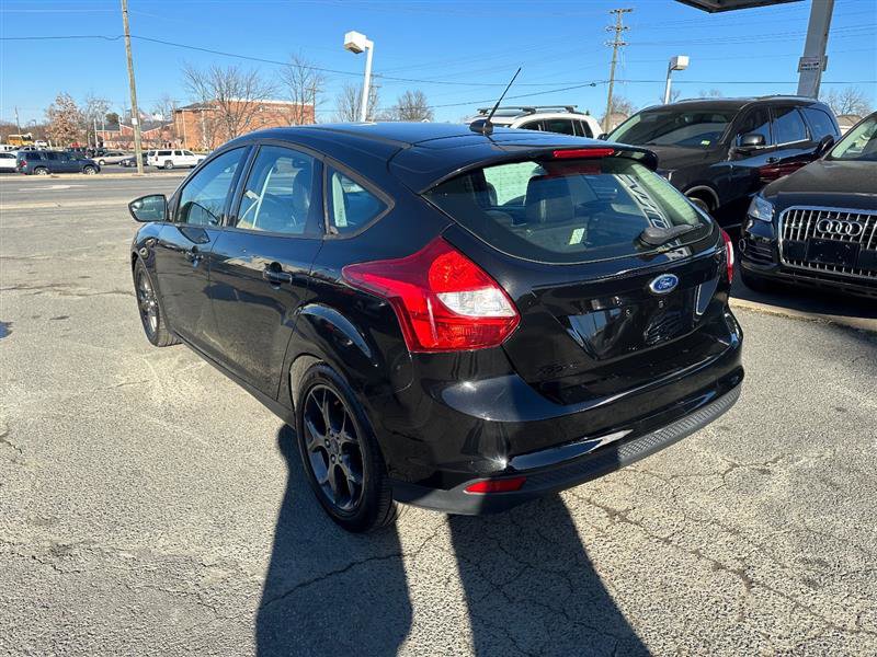 Used 2014 Ford Focus SE w/ Equipment Group 201A image 7