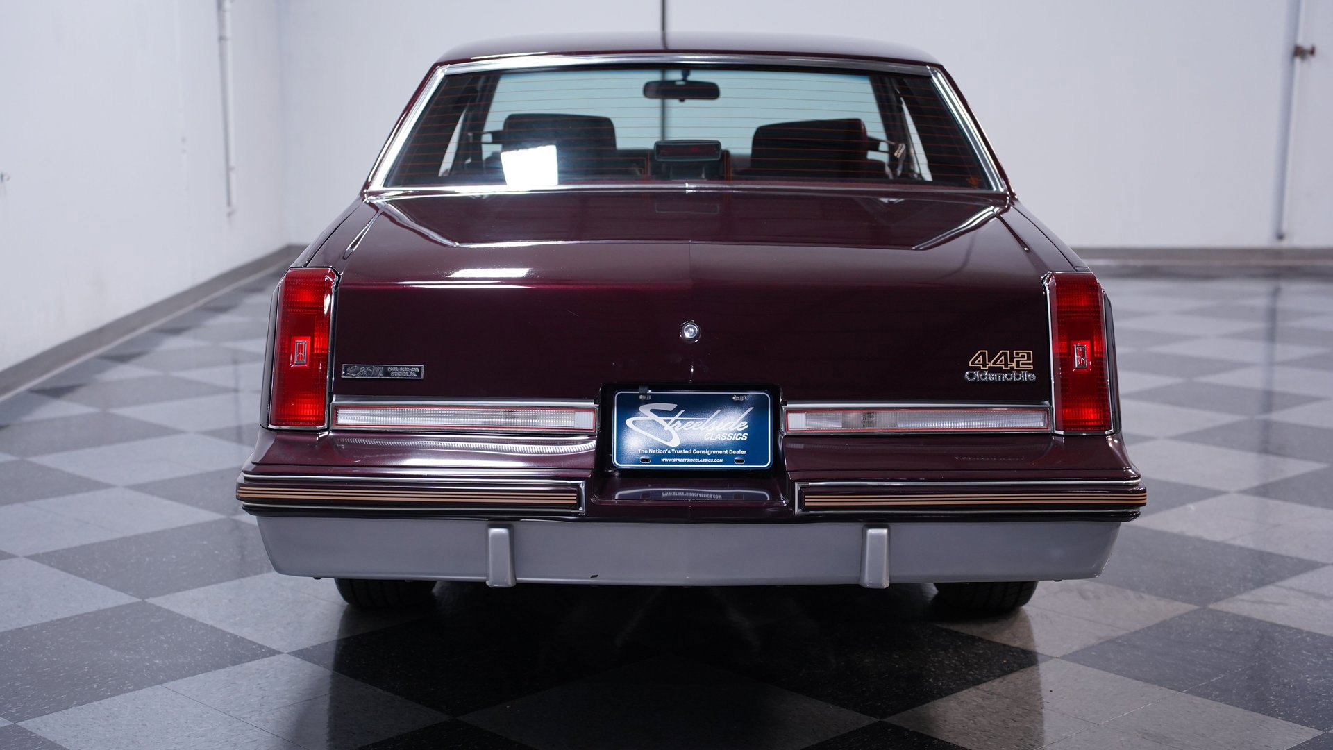 Used 1987 Oldsmobile Cutlass Supreme Salon image 9