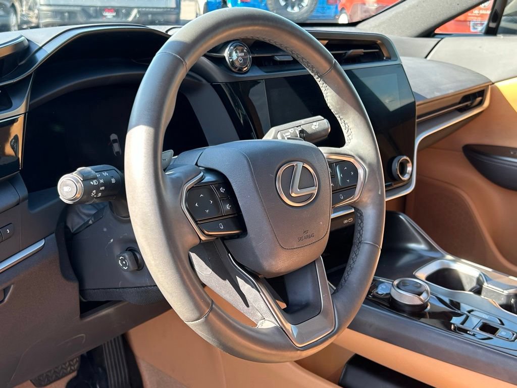 Used 2023 Lexus RZ 450e Premium w/ Technology Package AWD/4WD image 23