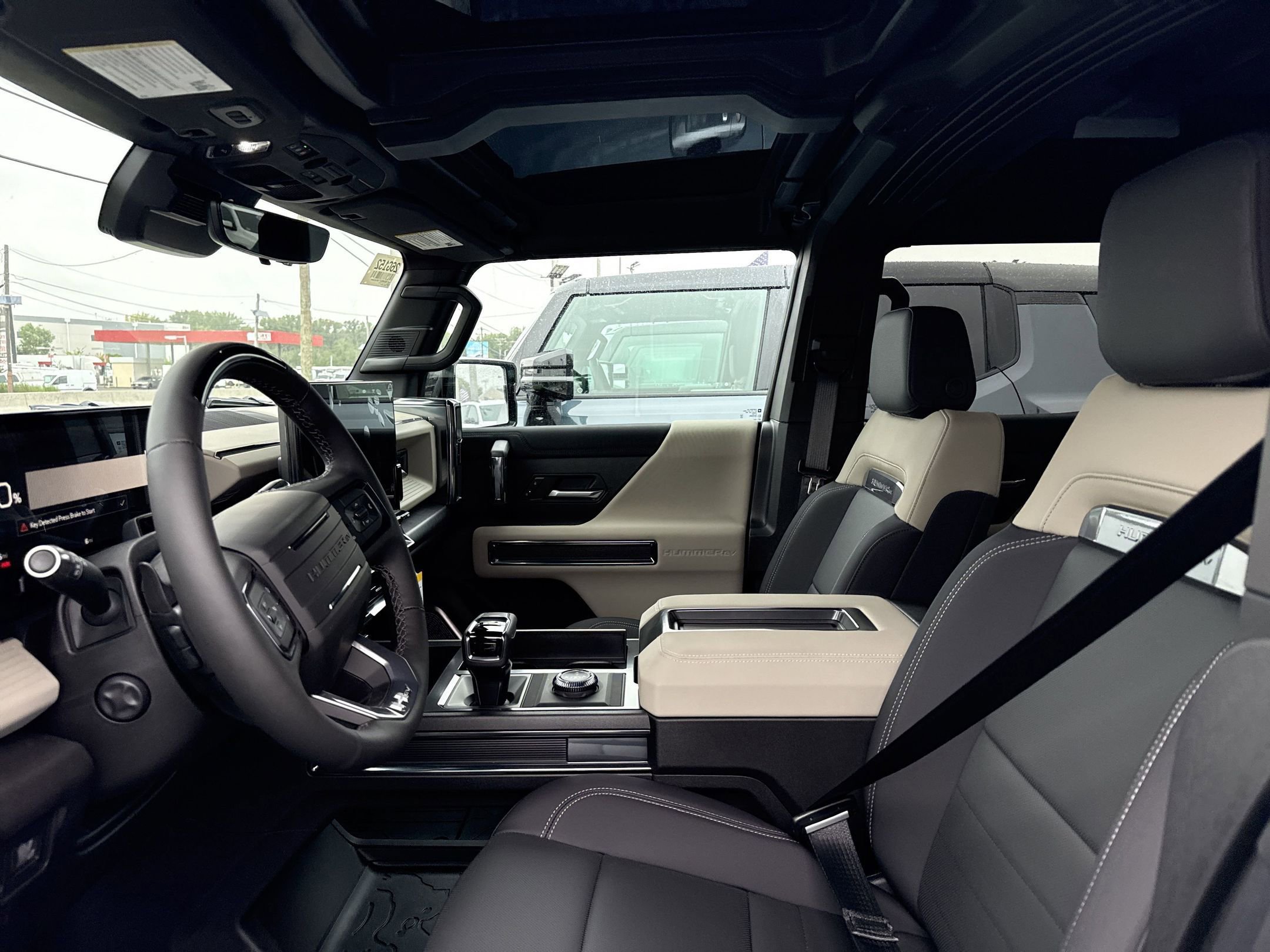 New 2026 GMC Hummer EV 4x4 Crew Cab image 9