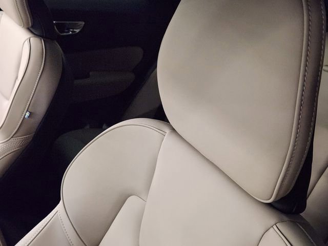 New 2026 Volvo XC60 B5 Core image 15