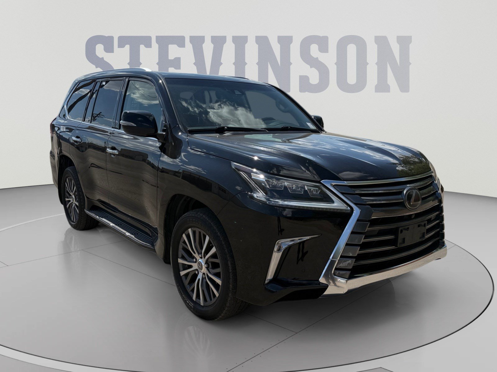 Used 2020 Lexus LX 570 4WD w/ Luxury Package image 7
