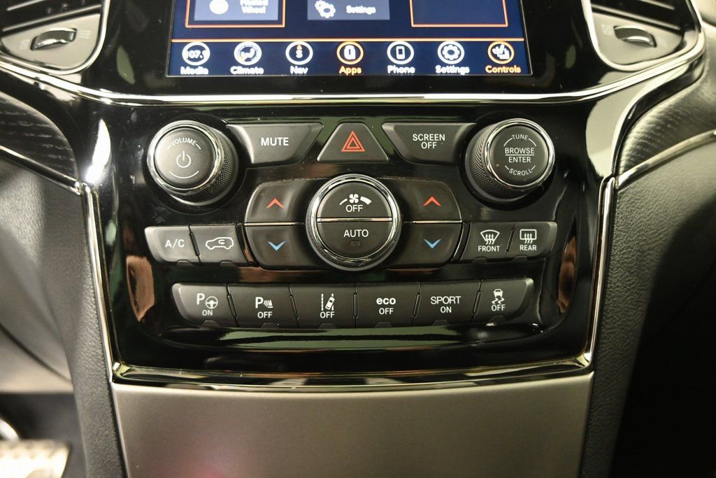 Used 2020 Jeep Grand Cherokee High Altitude image 31