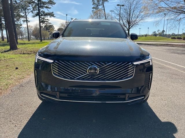 New 2026 Volvo XC90 B6 Plus w/ Protection Package Premier AWD/4WD image 3