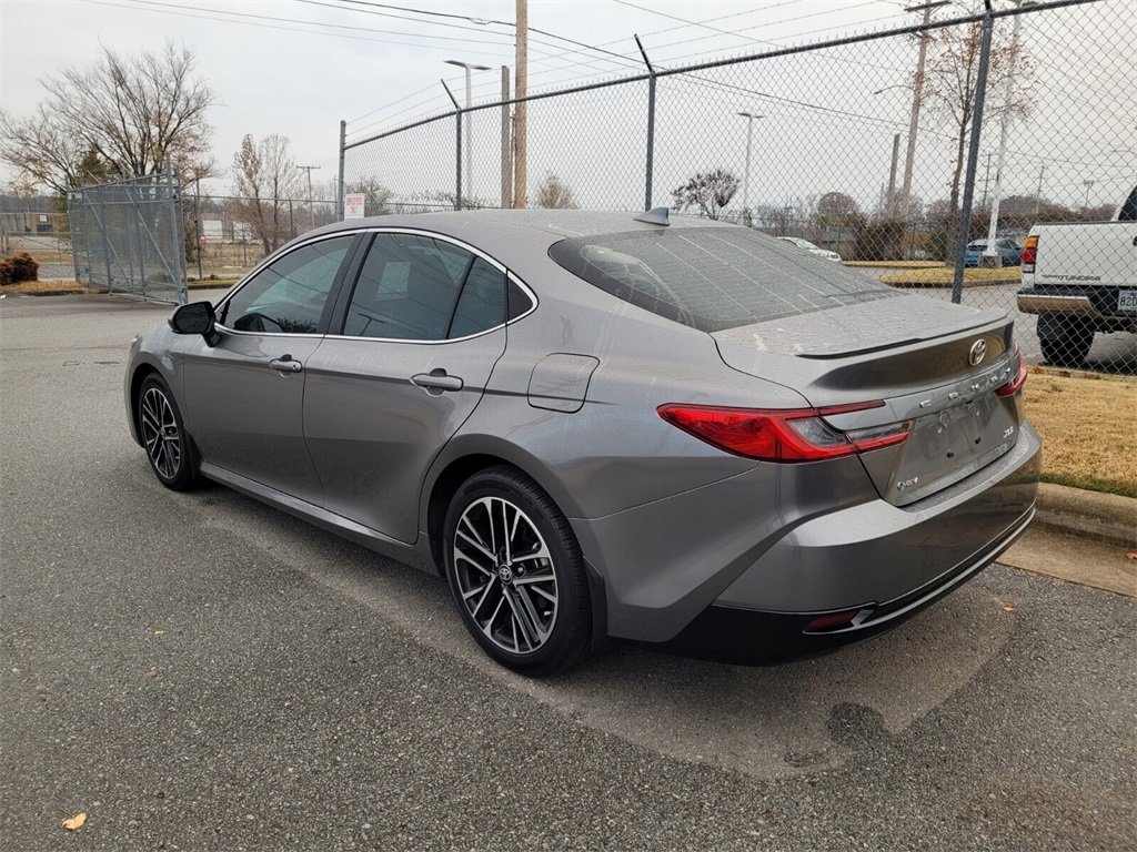 Used 2025 Toyota Camry XLE image 6