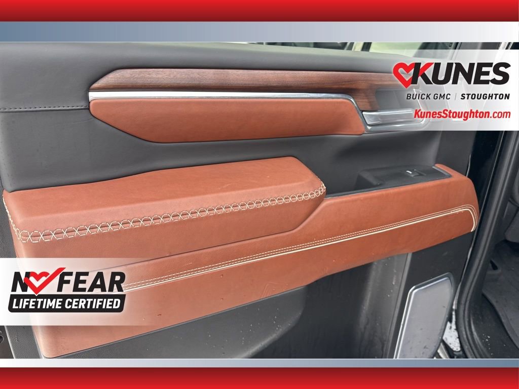 Used 2024 GMC Sierra 3500 Denali Ultimate image 38