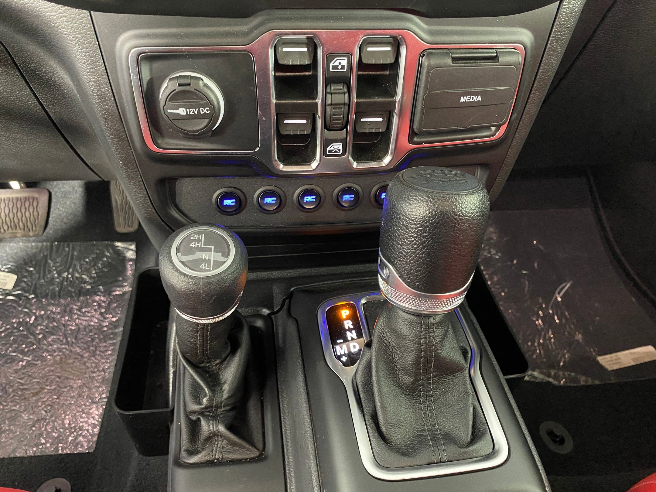 Used 2022 Jeep Wrangler Unlimited Sport w/ Sun And Sound Package image 12