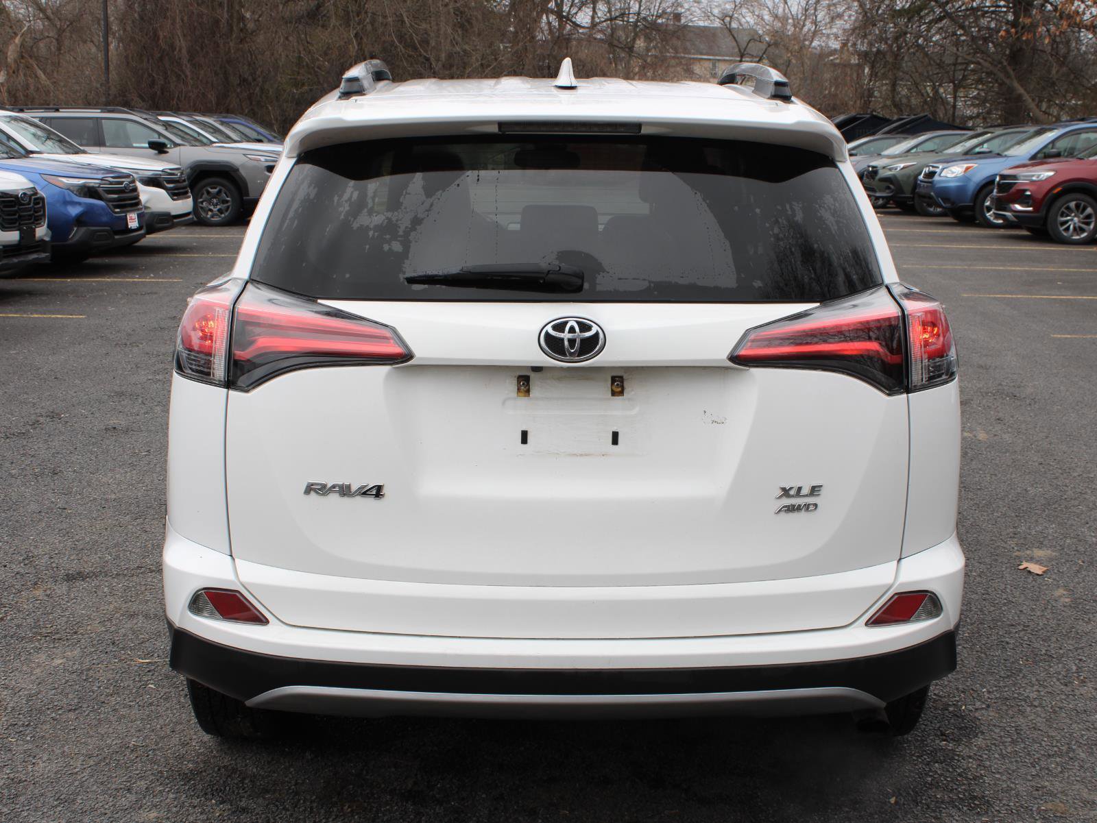 Used 2018 Toyota RAV4 XLE w/ Plus Extra Value Package image 6
