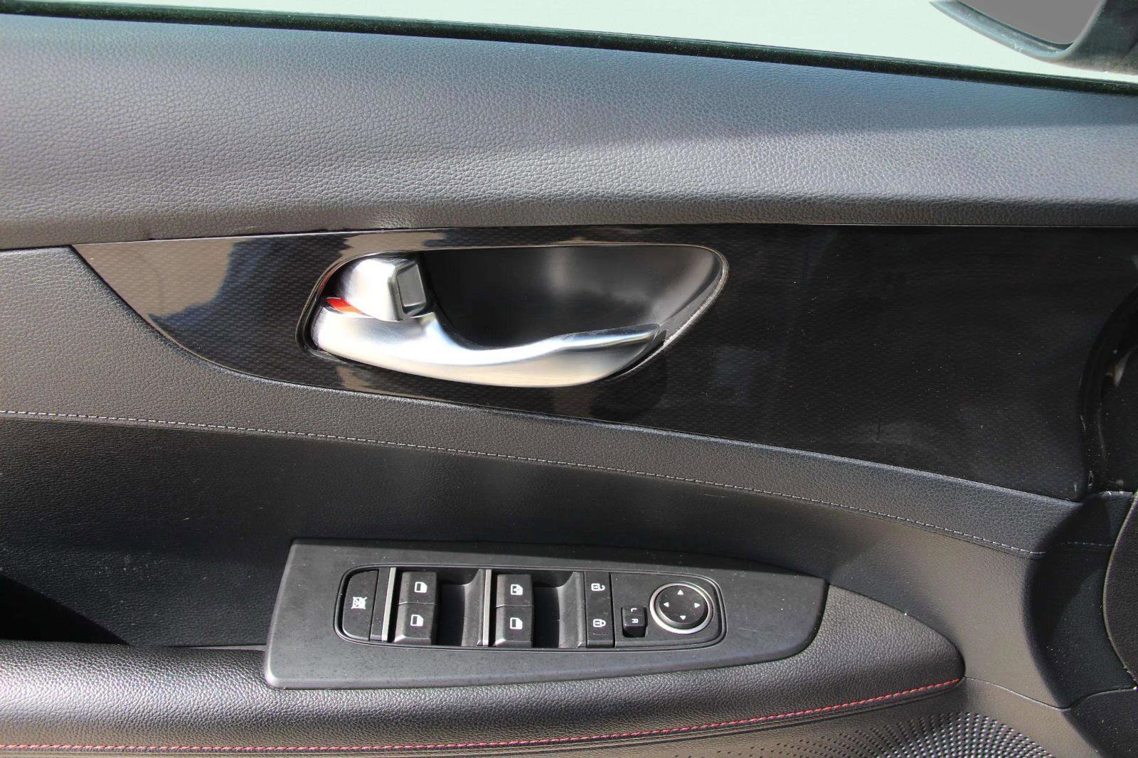 Used 2020 Kia Forte GT image 19