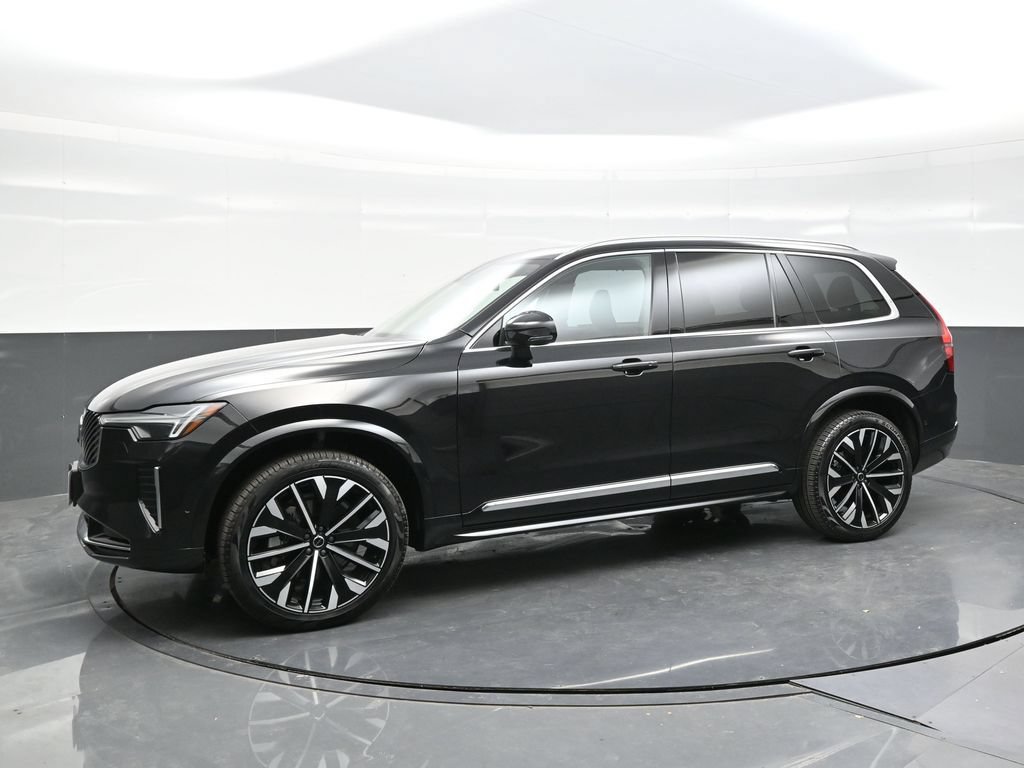 Used 2025 Volvo XC90 B5 Ultra AWD/4WD image 3