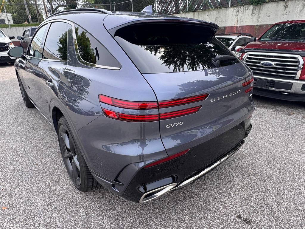 Used 2026 Genesis GV70 2.5T Sport Prestige AWD/4WD image 3