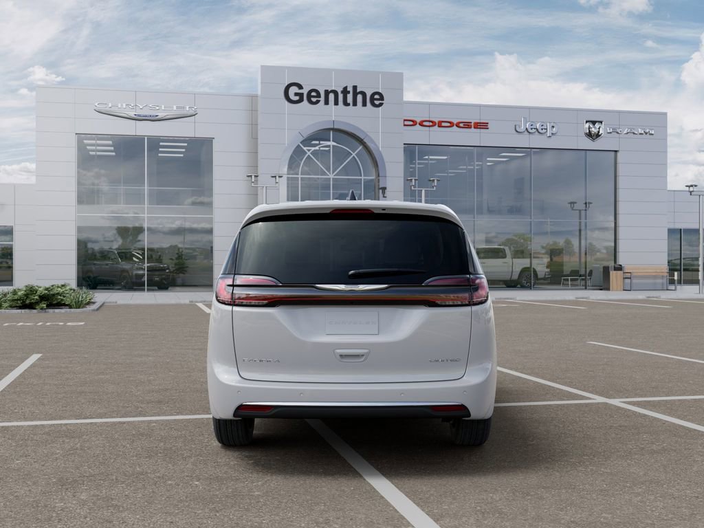 New 2026 Chrysler Pacifica Limited FWD image 7