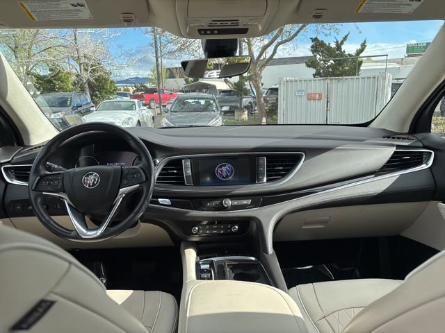 Used 2023 Buick Enclave Avenir image 25