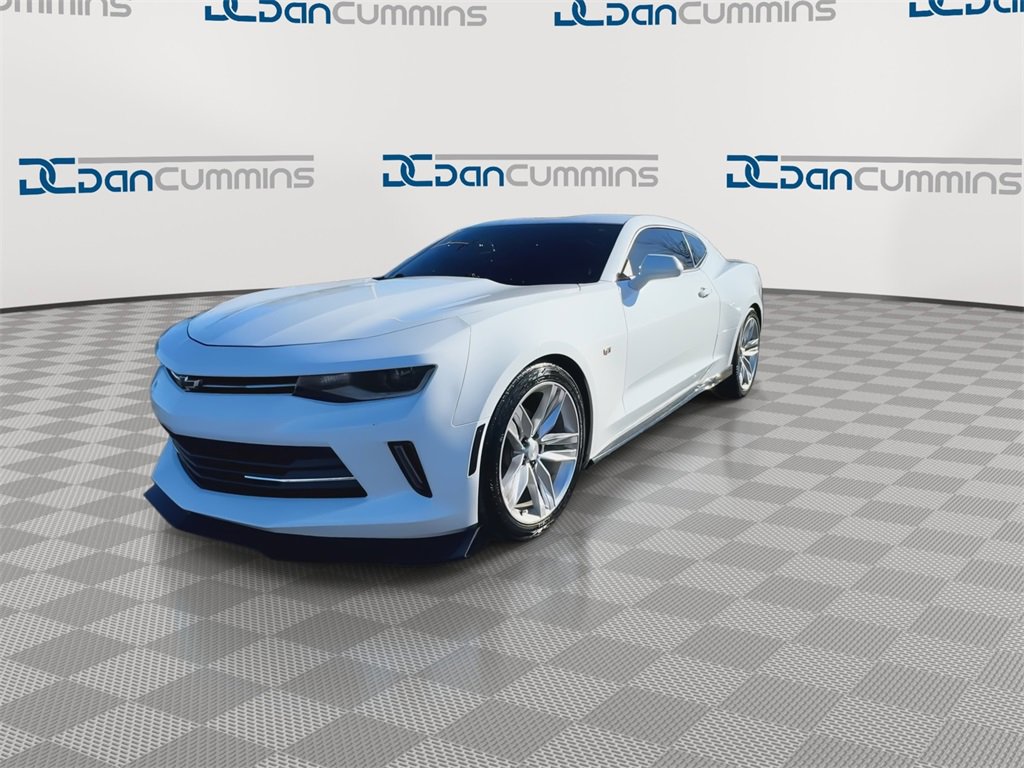 Used 2017 Chevrolet Camaro LT w/ RS Package image 4