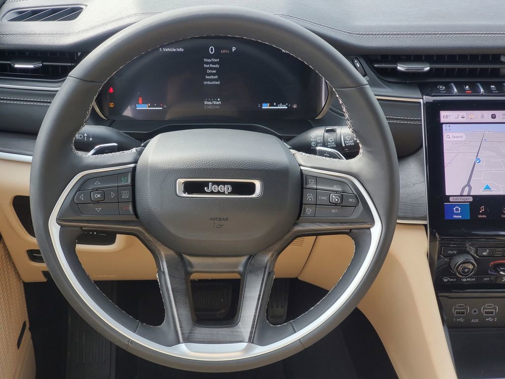 Used 2024 Jeep Grand Cherokee Limited w/ Luxury Tech Group II image 32