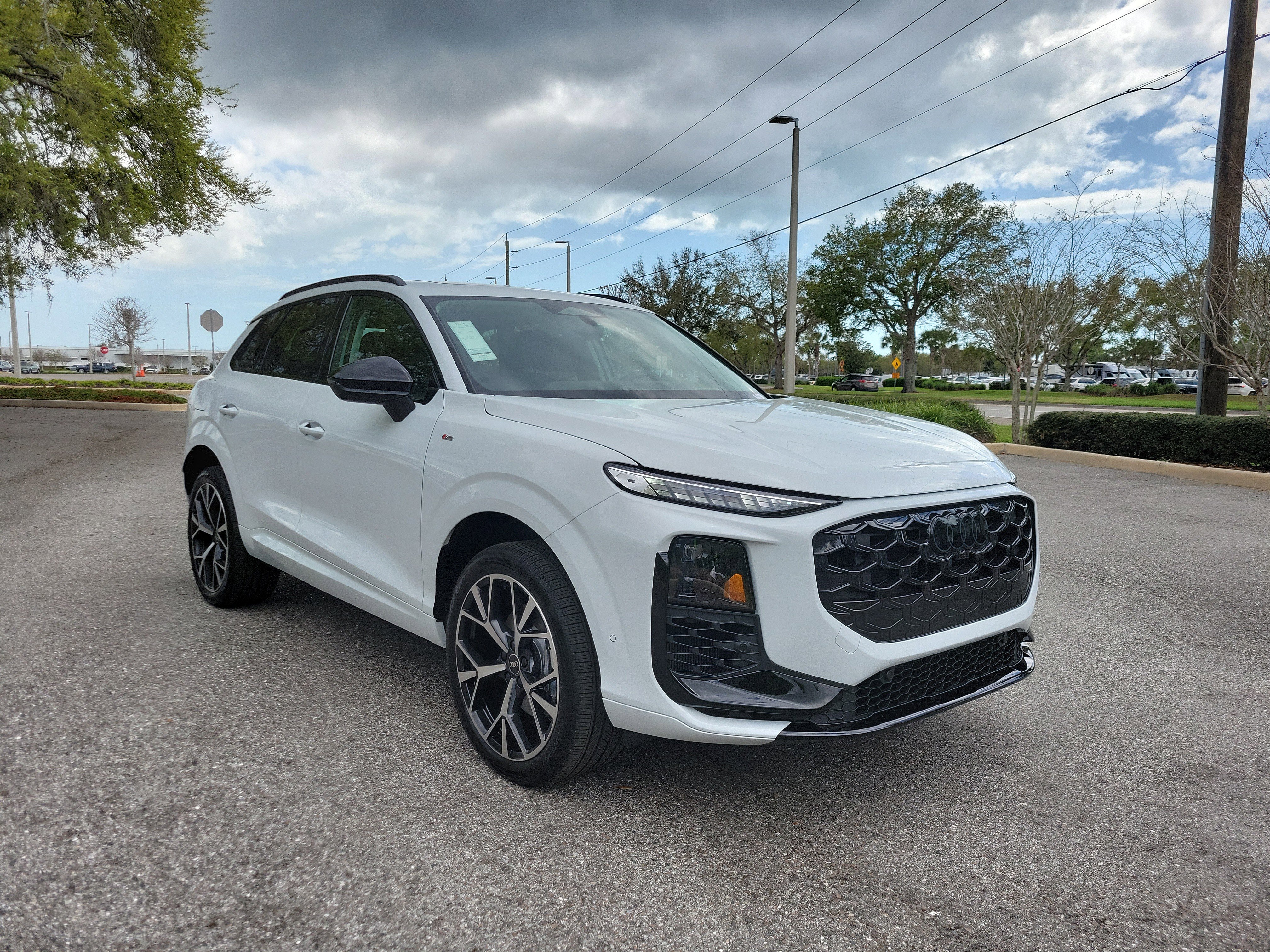 New 2026 Audi Q3 quattro 2.0T