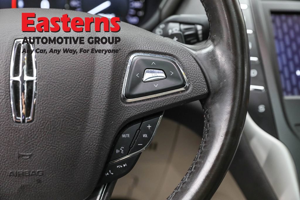 Used 2019 Lincoln MKC Select w/ Select Plus Package image 16