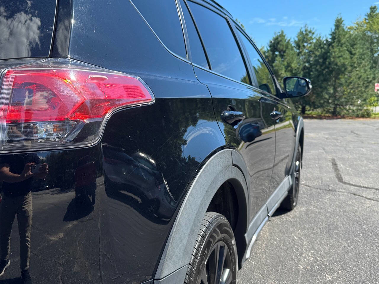 Used 2018 Toyota RAV4 Adventure w/ Cold Weather Package image 17