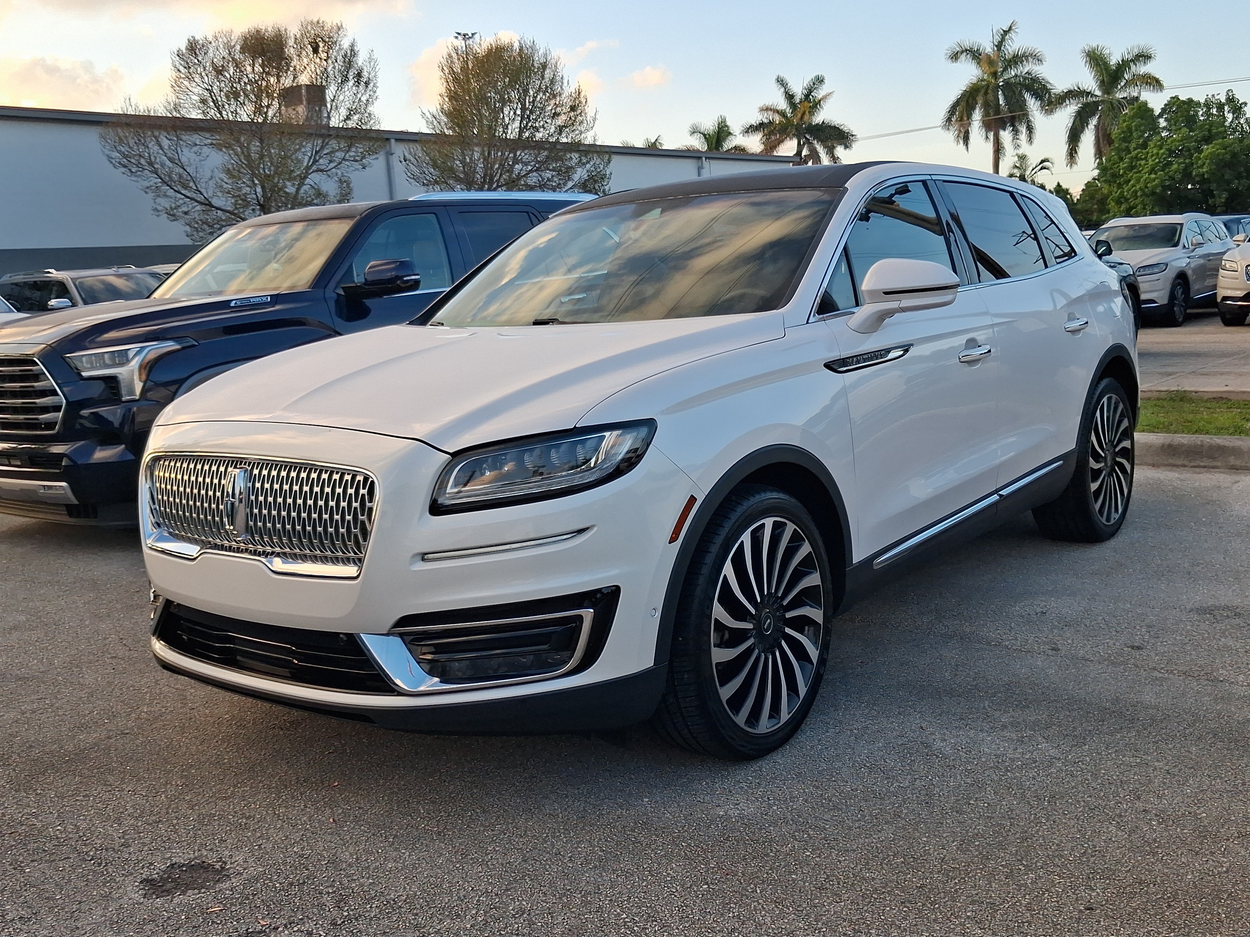 Used 2019 Lincoln Nautilus Black Label FWD image 2
