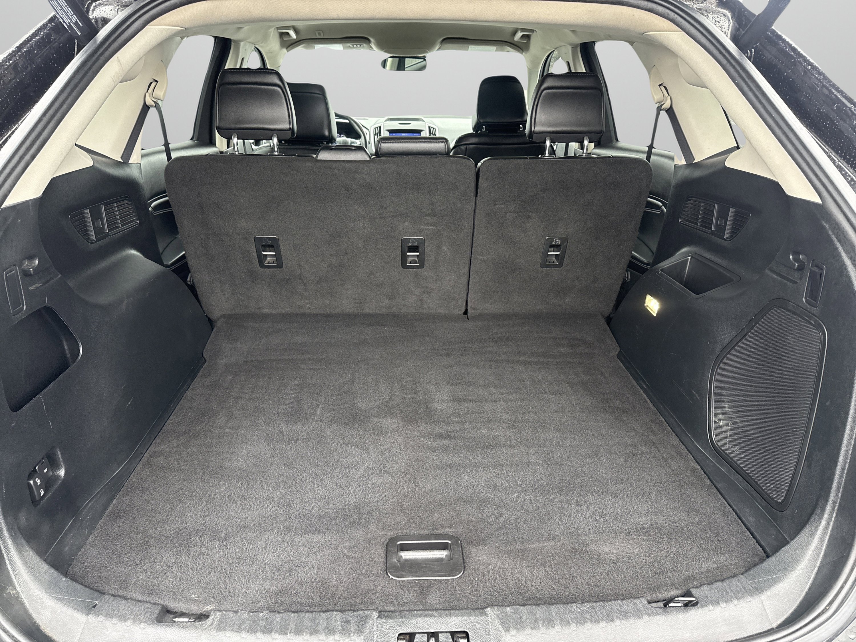 Used 2020 Ford Edge Titanium image 9