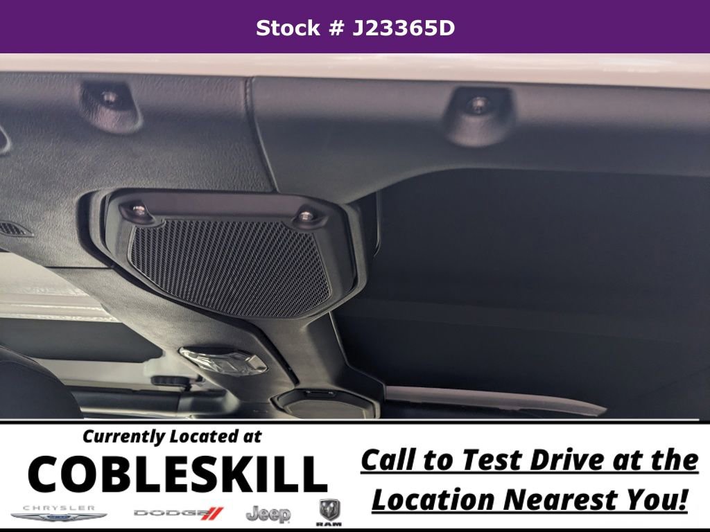 New 2023 Jeep Gladiator Rubicon w/ LED Lighting Group image 20