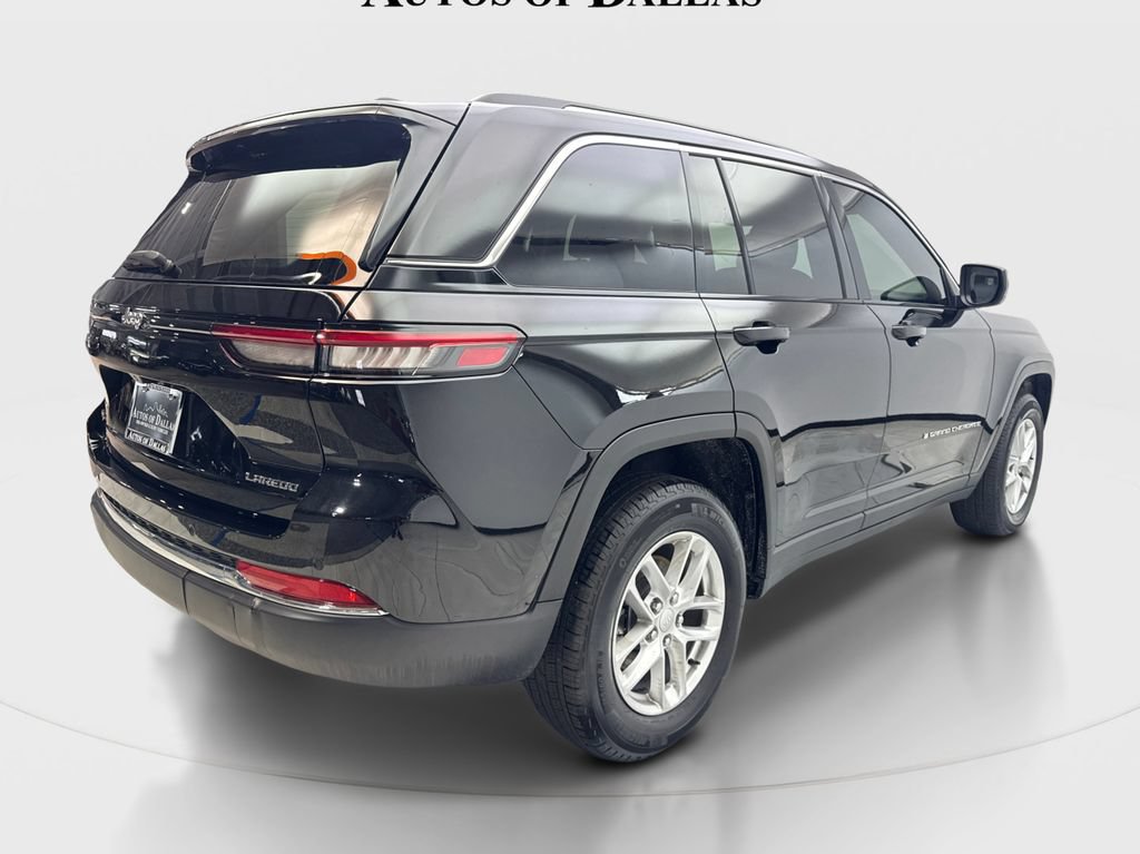 Used 2024 Jeep Grand Cherokee Laredo X w/ Trailer Tow Package AWD/4WD image 6