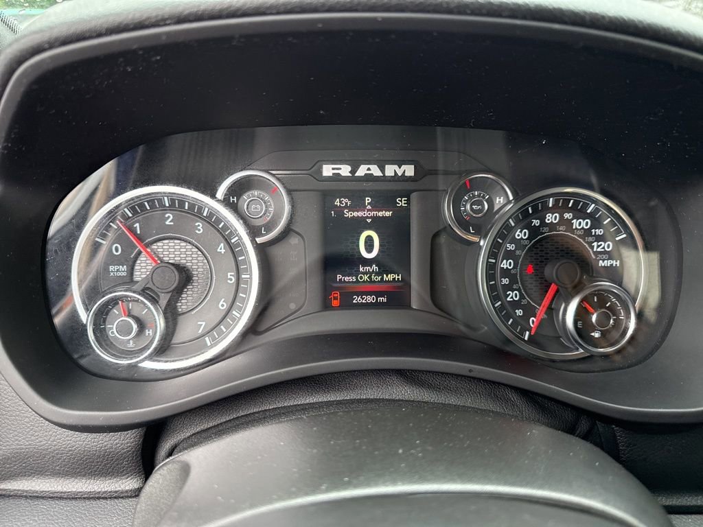 Used 2024 RAM 2500 Big Horn w/ Sport Appearance Package image 29