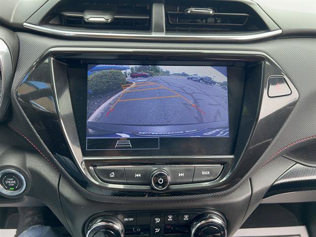 Used 2023 Chevrolet TrailBlazer RS w/ Sun and Liftgate Package FWD image 21