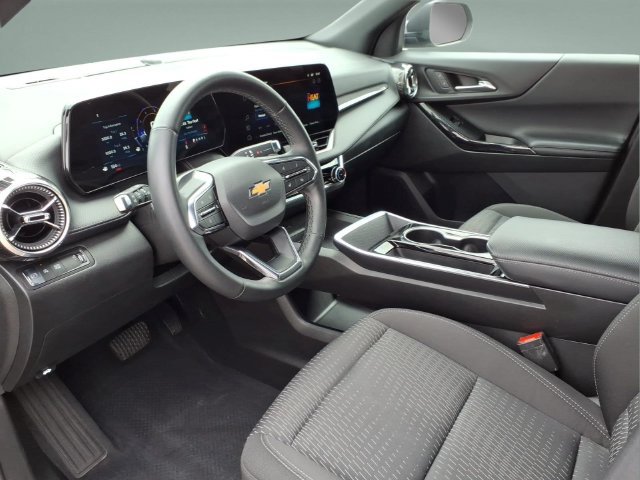 Used 2025 Chevrolet Equinox LT FWD image 10