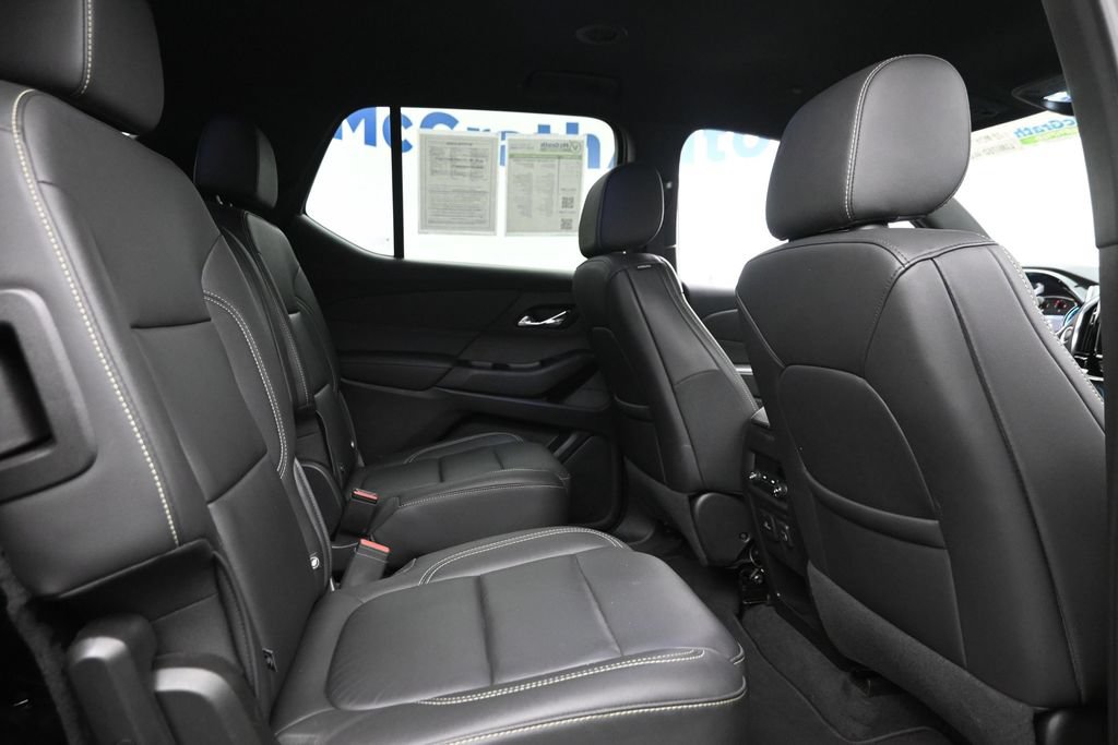 Used 2023 Chevrolet Traverse LT w/ LT Premium Package AWD/4WD image 10