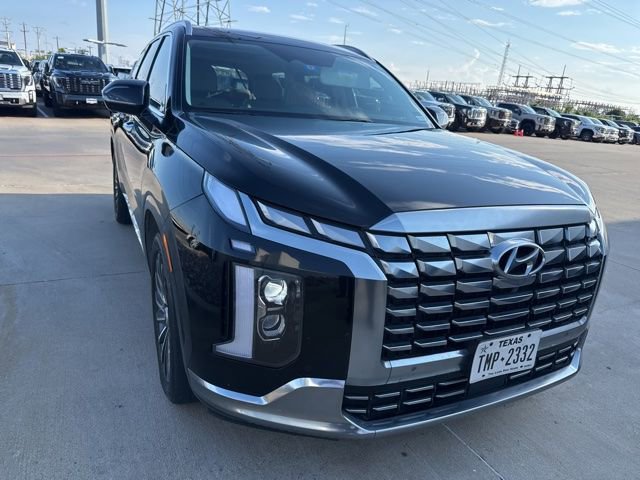 Used 2024 Hyundai Palisade Calligraphy FWD image 2