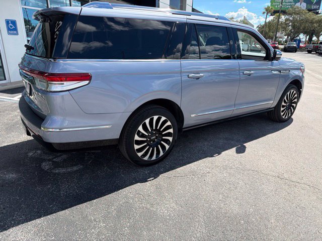 Used 2023 Lincoln Navigator L Black Label AWD/4WD image 6