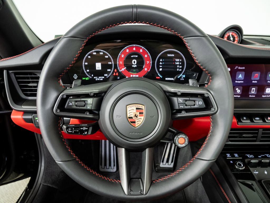 Certified 2026 Porsche 911 Targa 4 GTS image 9