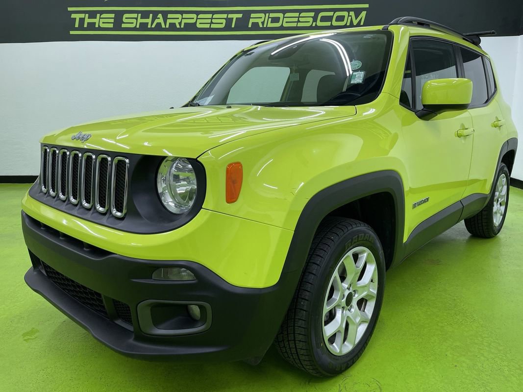 Used 2017 Jeep Renegade Latitude w/ Cold Weather Group AWD/4WD image 5