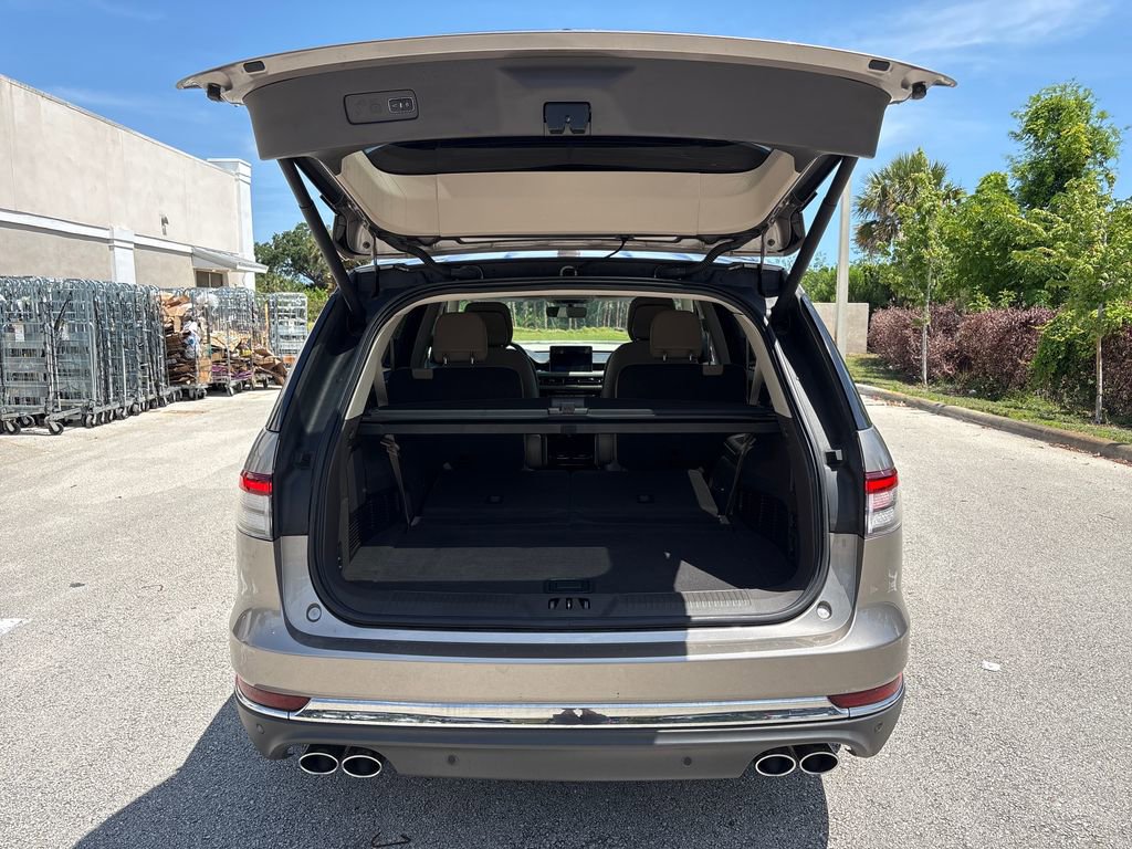 Used 2020 Lincoln Aviator Reserve RWD image 10