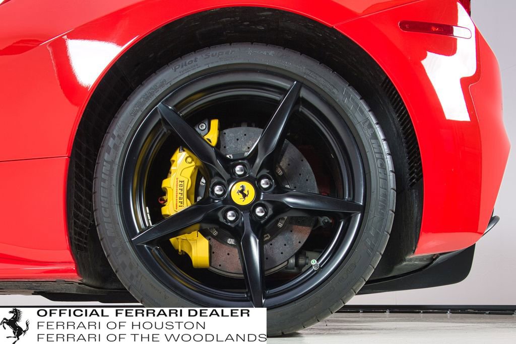 Used 2019 Ferrari 488 Spider image 18