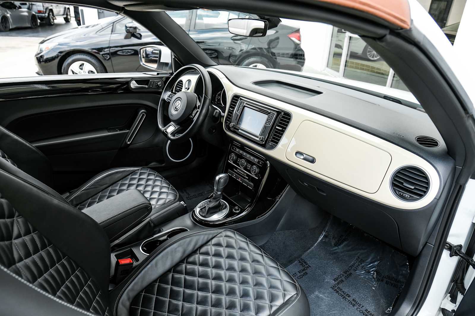 Used 2019 Volkswagen Beetle 2.0T Final Edition SEL FWD image 18