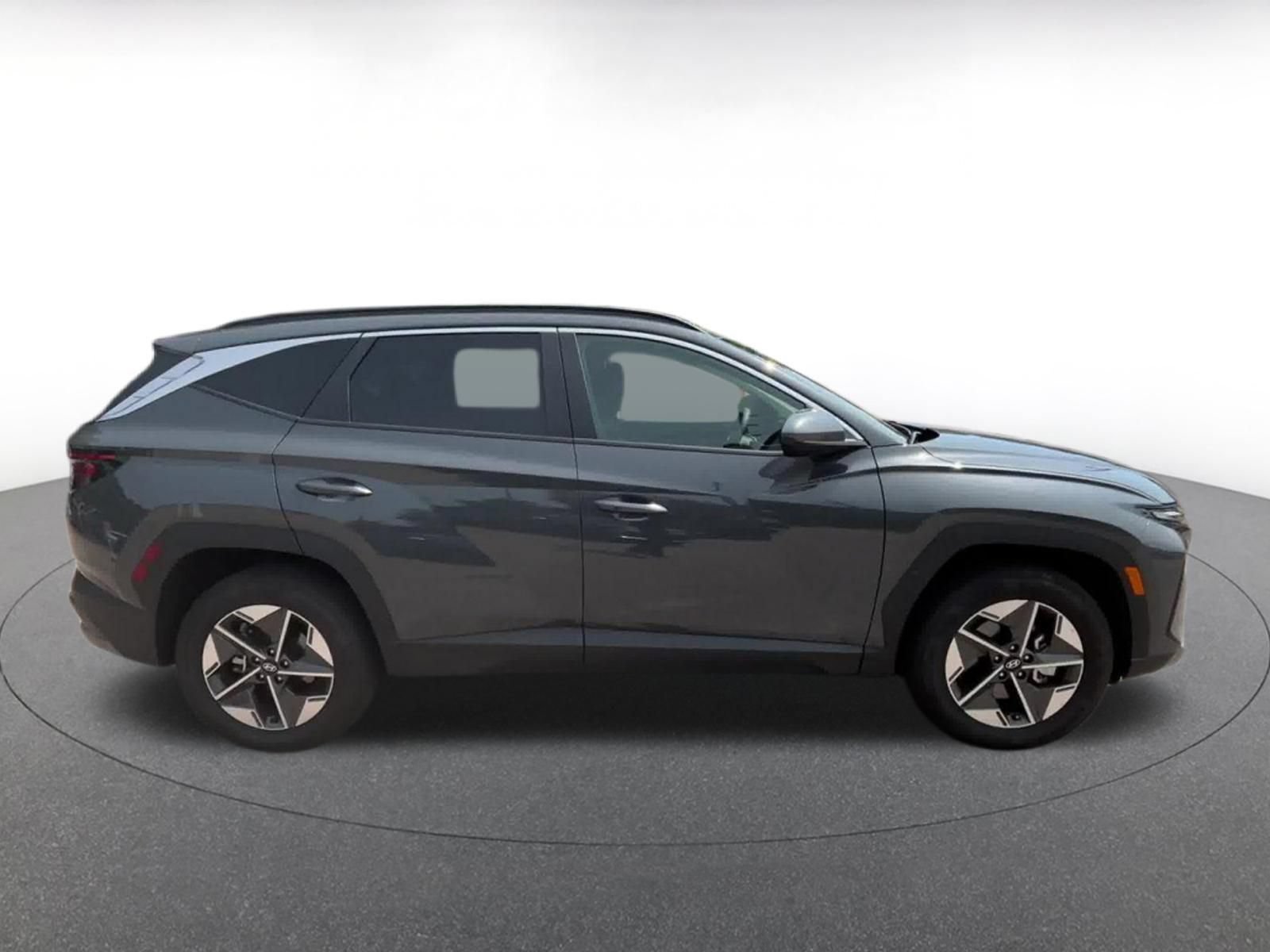 Used 2026 Hyundai Tucson SEL AWD/4WD image 16